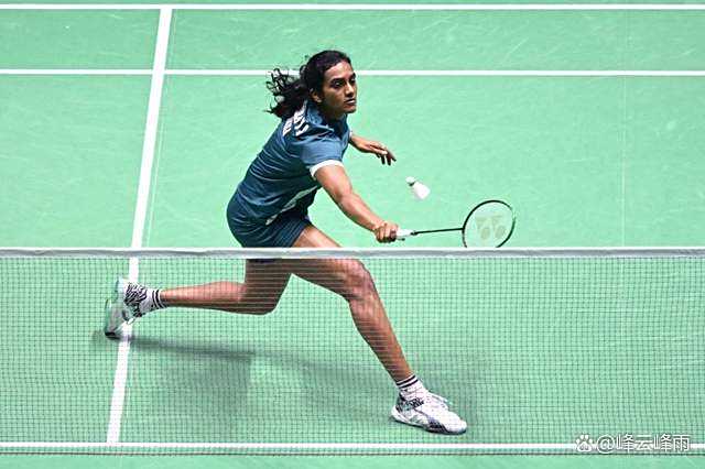 法国羽毛球队逆转韩国羽毛球队，辛杜送出助攻