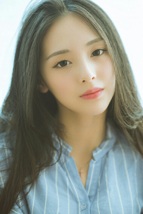 开云体育入口-欧冠新王登基？莱比锡红牛轻取塞维利亚，哈兰德2球1助惊艳四座！